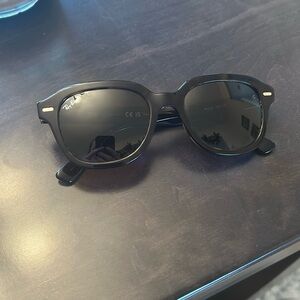 Ray-Ban polished Havana Erik Sunglasses great condition!